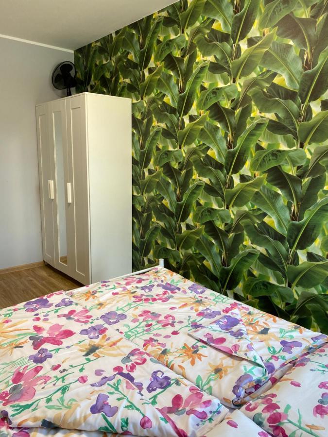 2 Tyskie Apartamenty z ogródkiem NETFLIX Tychy Exterior foto