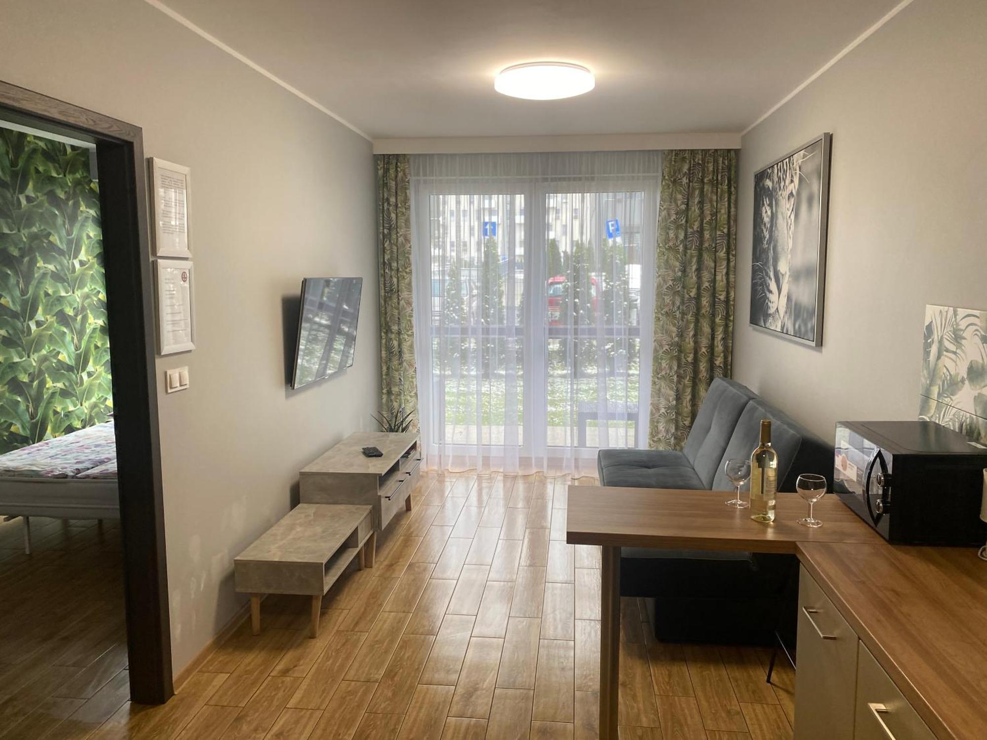 2 Tyskie Apartamenty z ogródkiem NETFLIX Tychy Exterior foto